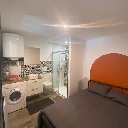 « le Petit Louis » Apartment